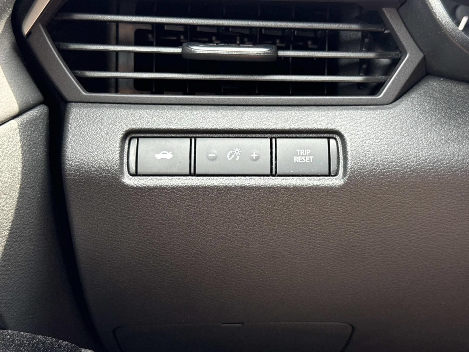 Used 2023 Nissan Altima 2.5 SV AWD/4WD image 19
