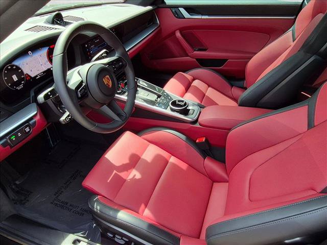 Used 2025 Porsche 911 Carrera RWD image 15