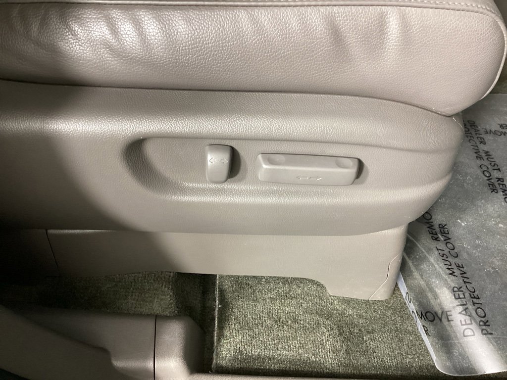 Used 2016 Honda Odyssey Touring image 9