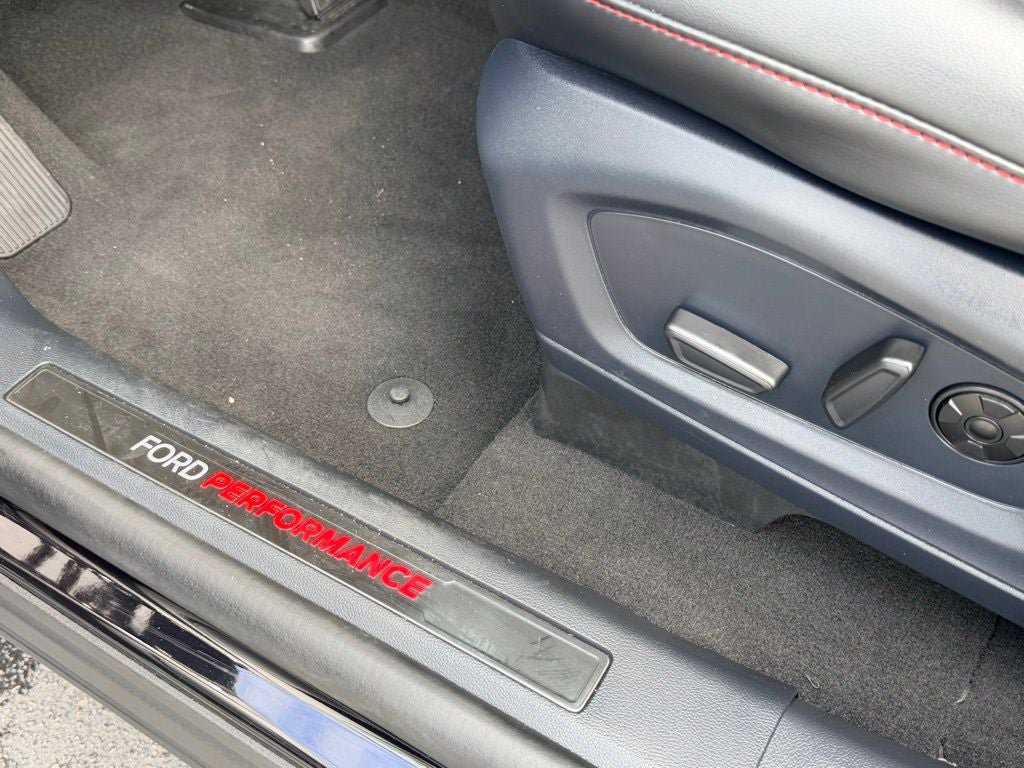 Certified 2025 Ford Explorer ST RWD image 27