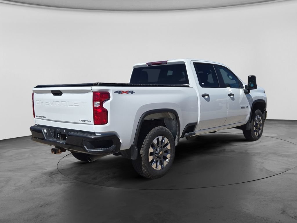 Used 2024 Chevrolet Silverado 2500 Custom AWD/4WD image 9