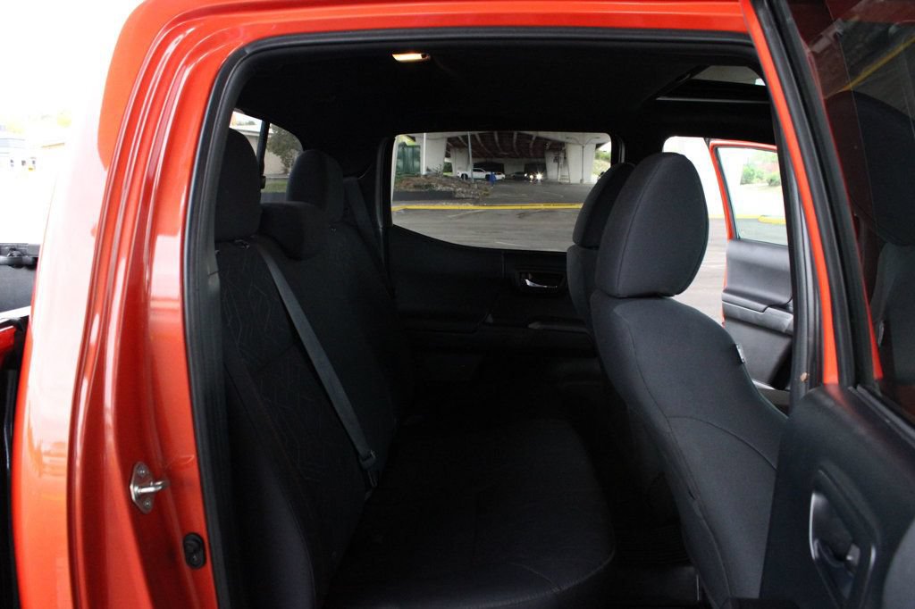 Used 2016 Toyota Tacoma TRD Sport w/ Premium & Technology Package AWD/4WD image 16