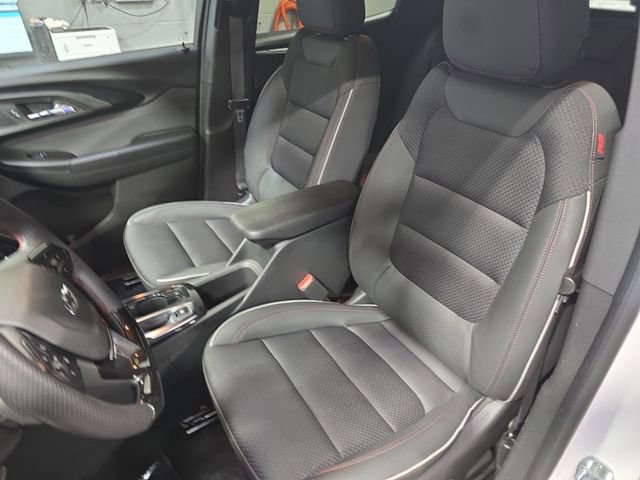 Used 2023 Chevrolet TrailBlazer RS w/ Sun and Liftgate Package image 17