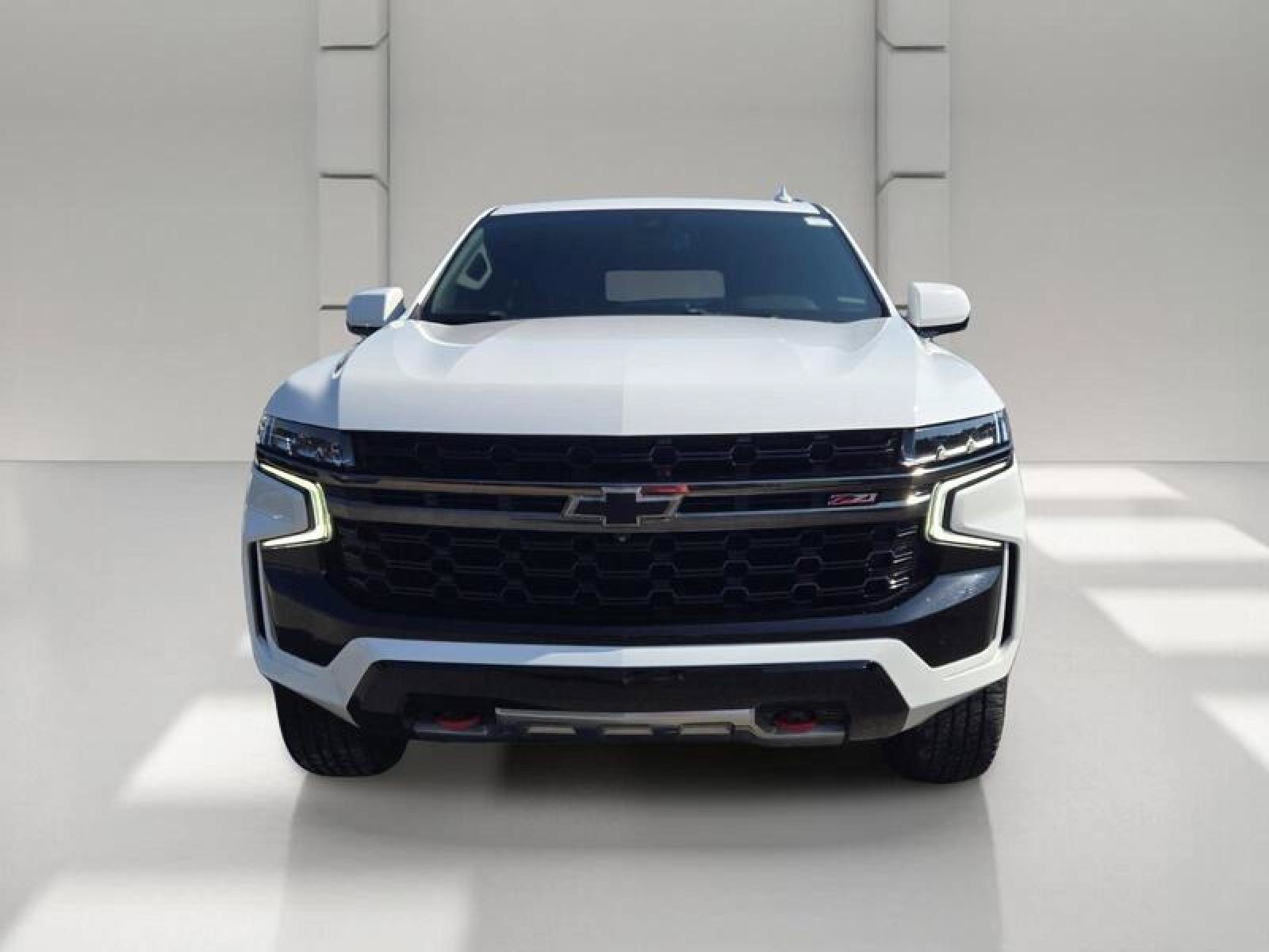 Used 2021 Chevrolet Tahoe Z71 w/ Z71 Signature Package AWD/4WD image 2