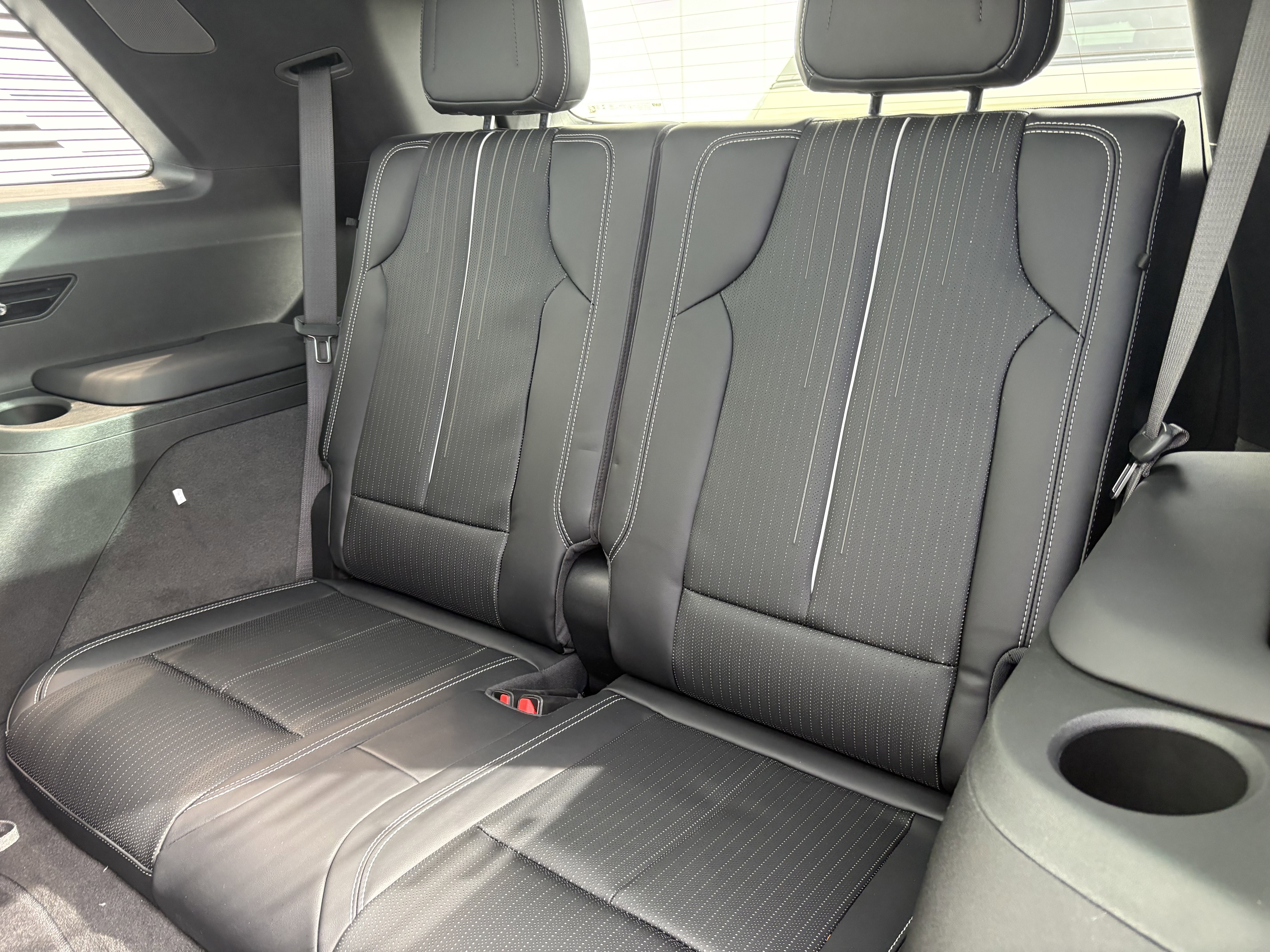 New 2026 Cadillac Vistiq Luxury image 14