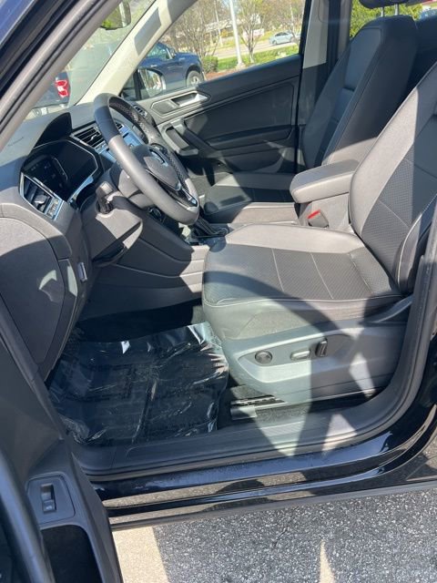 Used 2021 Volkswagen Tiguan SEL image 11