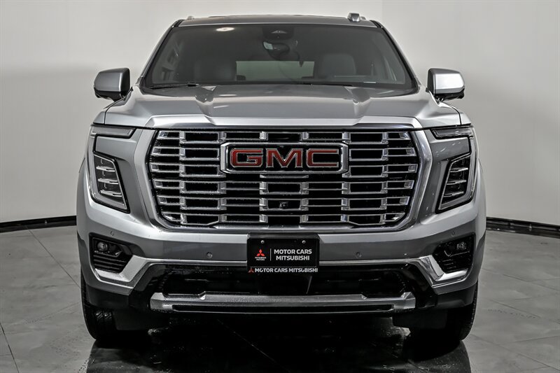 Used 2025 GMC Yukon Denali w/ Denali Reserve Package RWD image 4