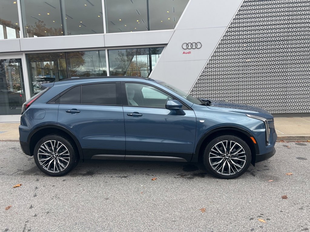 Used 2025 Cadillac XT4 Sport image 16