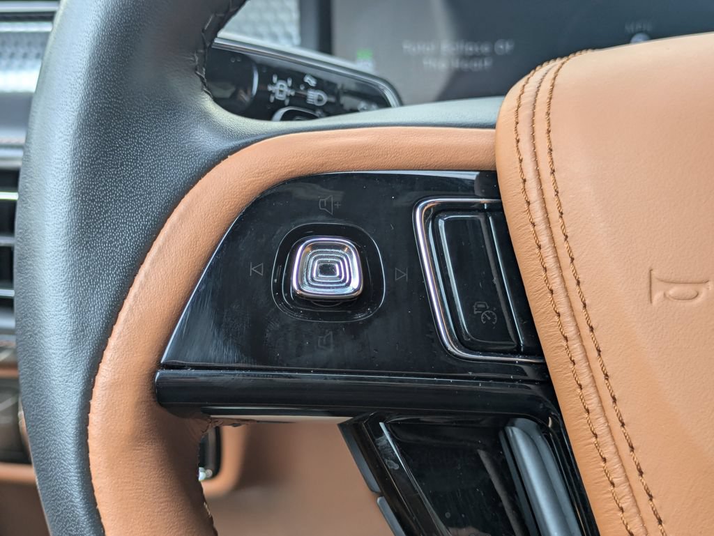 Certified 2024 Lincoln Aviator Black Label w/ Dynamic Handling Package AWD/4WD image 26