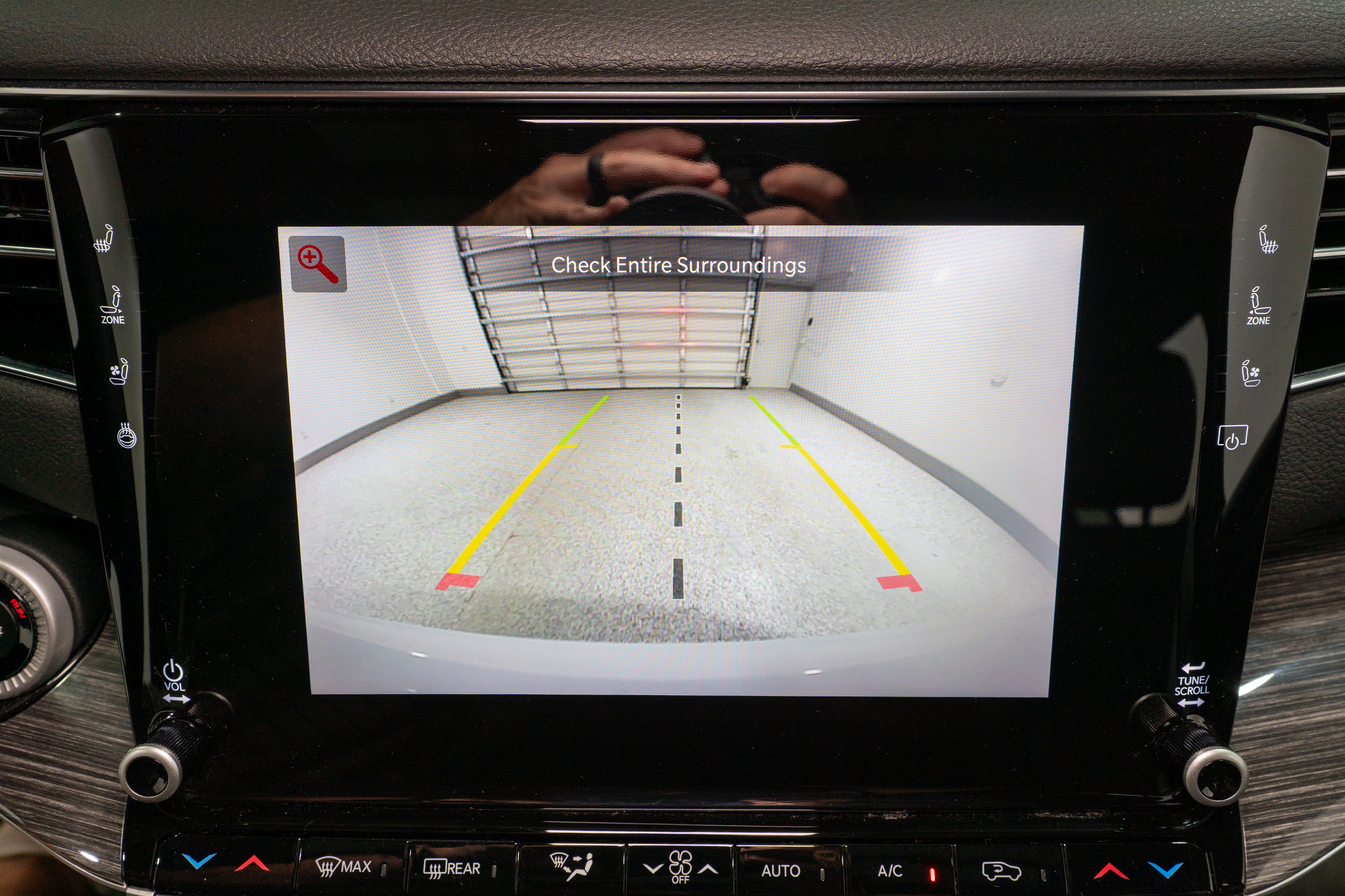 Used 2022 Jeep Wagoneer Series II w/ Premium Group I AWD/4WD image 24