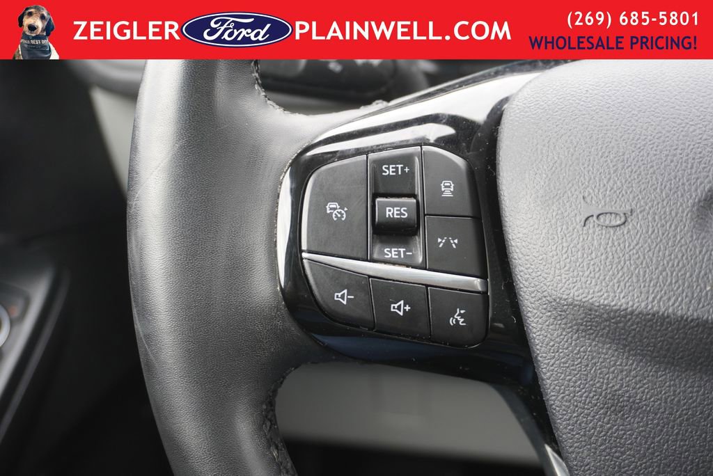 Used 2024 Ford Escape Platinum w/ Class II Trailer Tow Package image 26