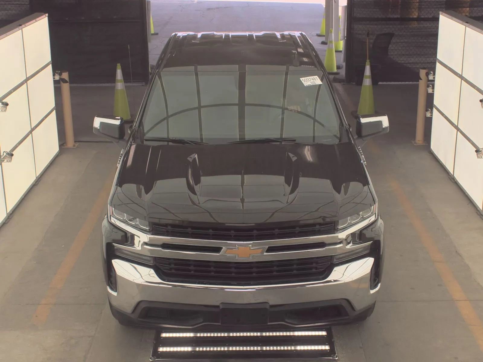 Used 2019 Chevrolet Silverado 1500 LT w/ Texas Edition image 2