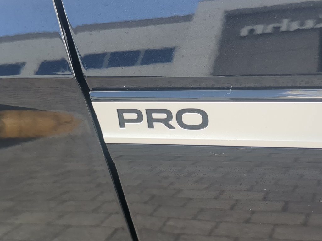 Certified 2023 Volkswagen ID.4 Pro RWD image 10