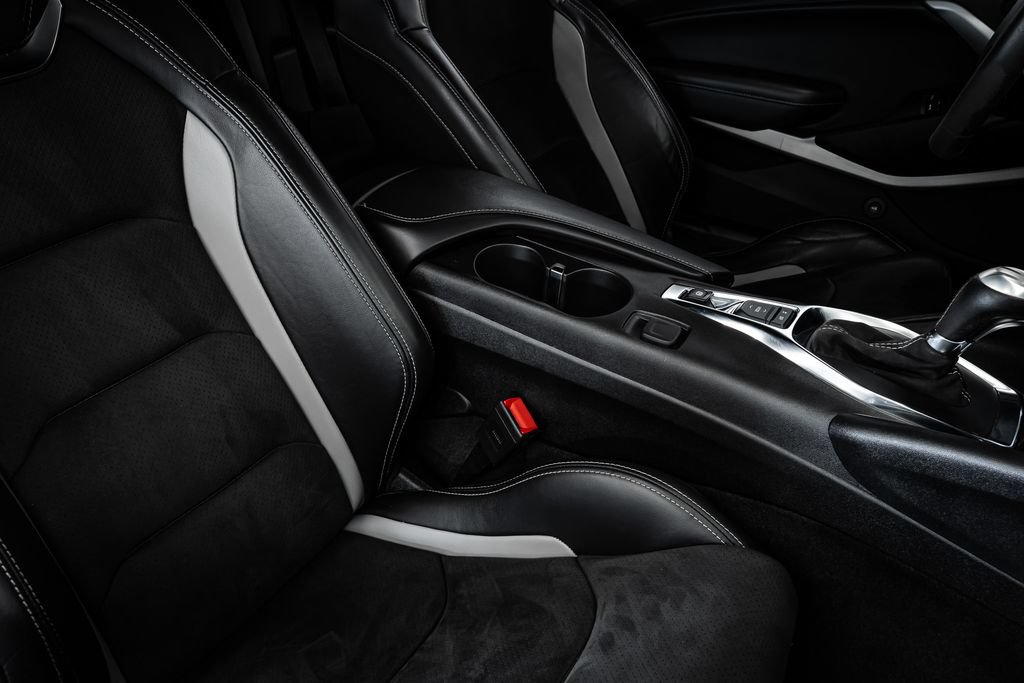 Used 2022 Chevrolet Camaro SS RWD image 27
