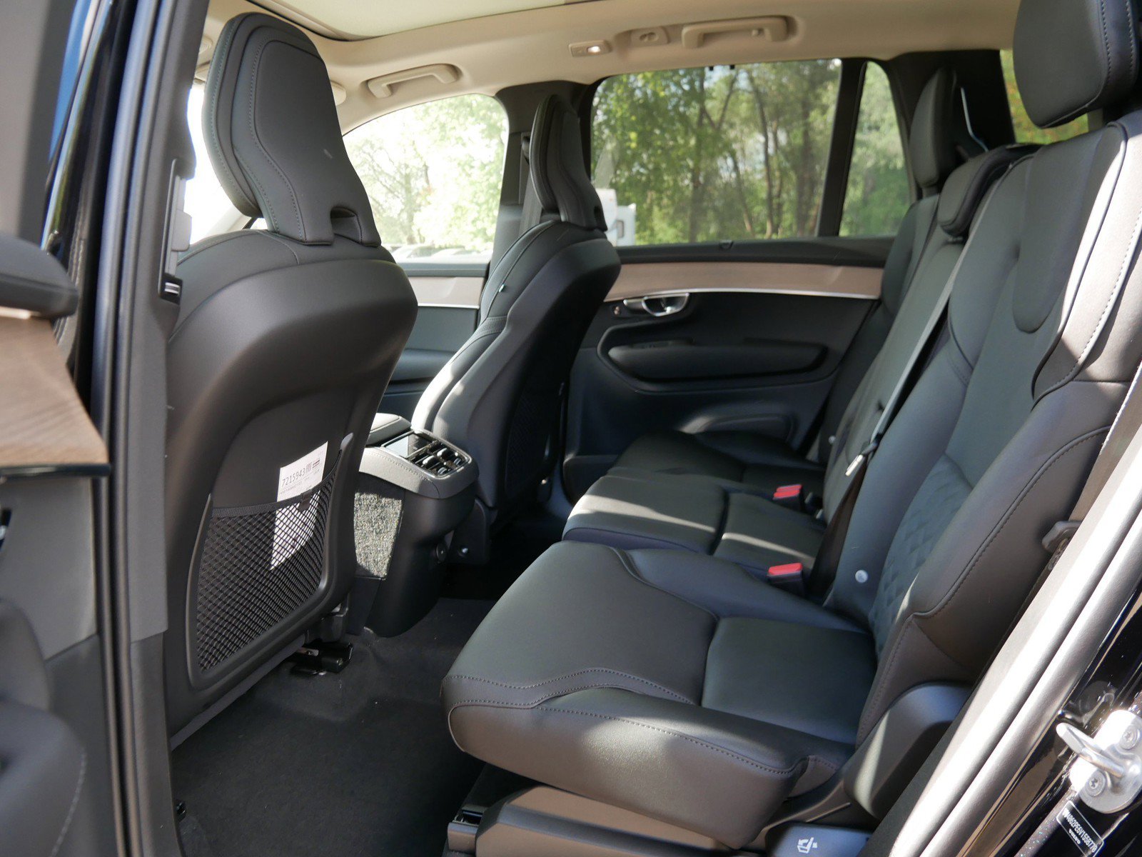 New 2027 Volvo XC90 B6 Plus AWD/4WD image 6
