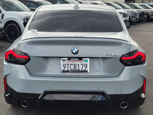 Used 2024 BMW 230i Coupe w/ M Sport Package RWD image 19