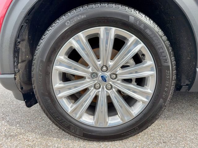 Used 2023 Ford Explorer Limited w/ Equipment Group 301A AWD/4WD image 33