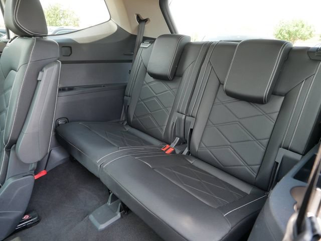 Certified 2026 Volkswagen Atlas SE w/ Panoramic Sunroof Package AWD/4WD image 18