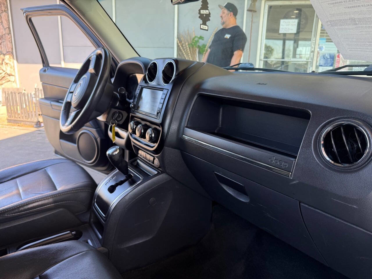 Used 2016 Jeep Patriot High Altitude FWD image 17