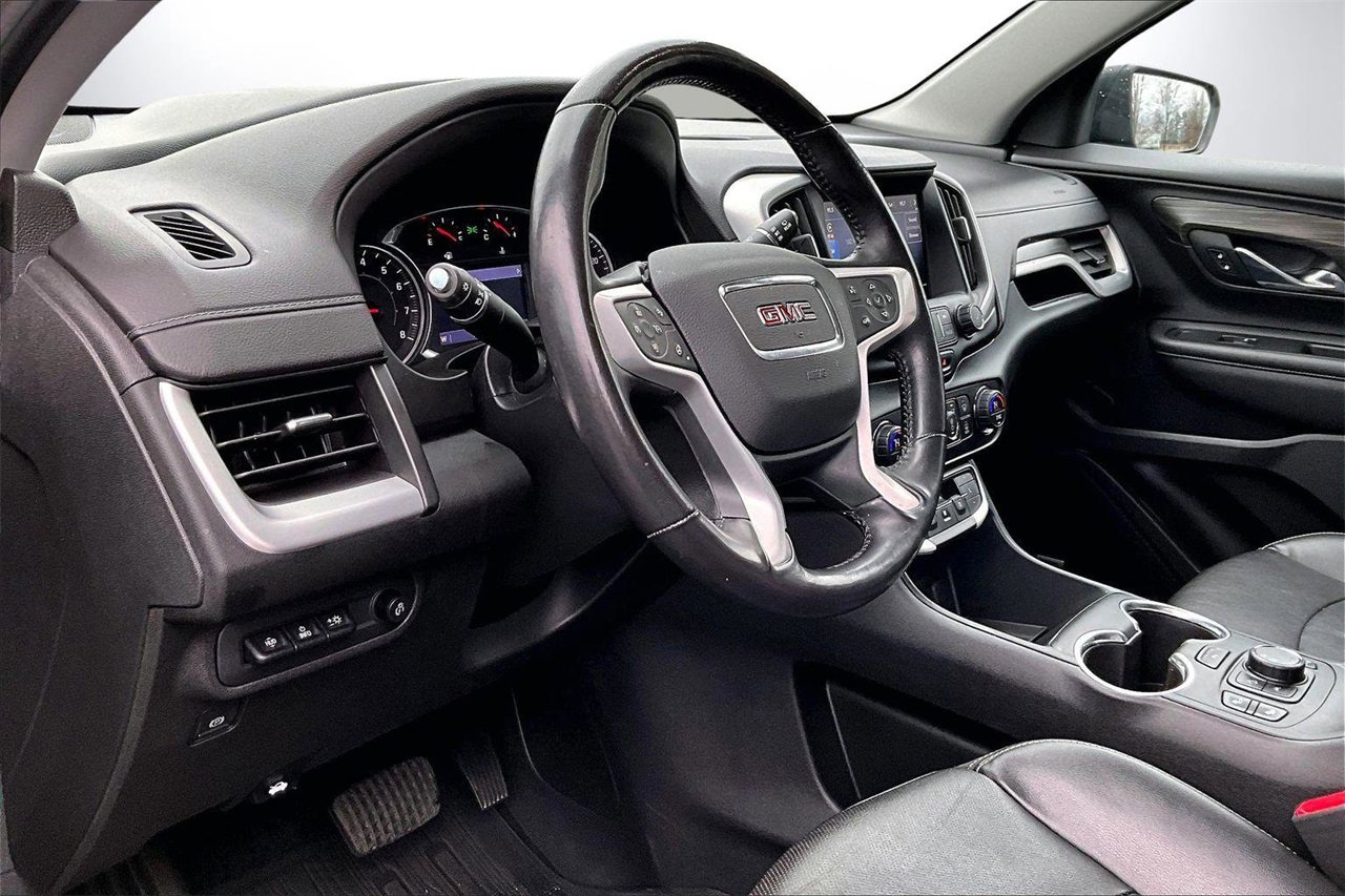 Used 2022 GMC Terrain SLT w/ Infotainment Package II image 19