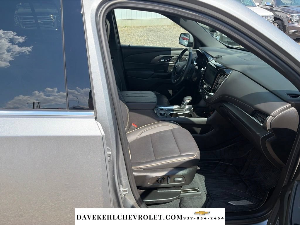 Used 2023 Chevrolet Traverse Premier AWD/4WD image 23