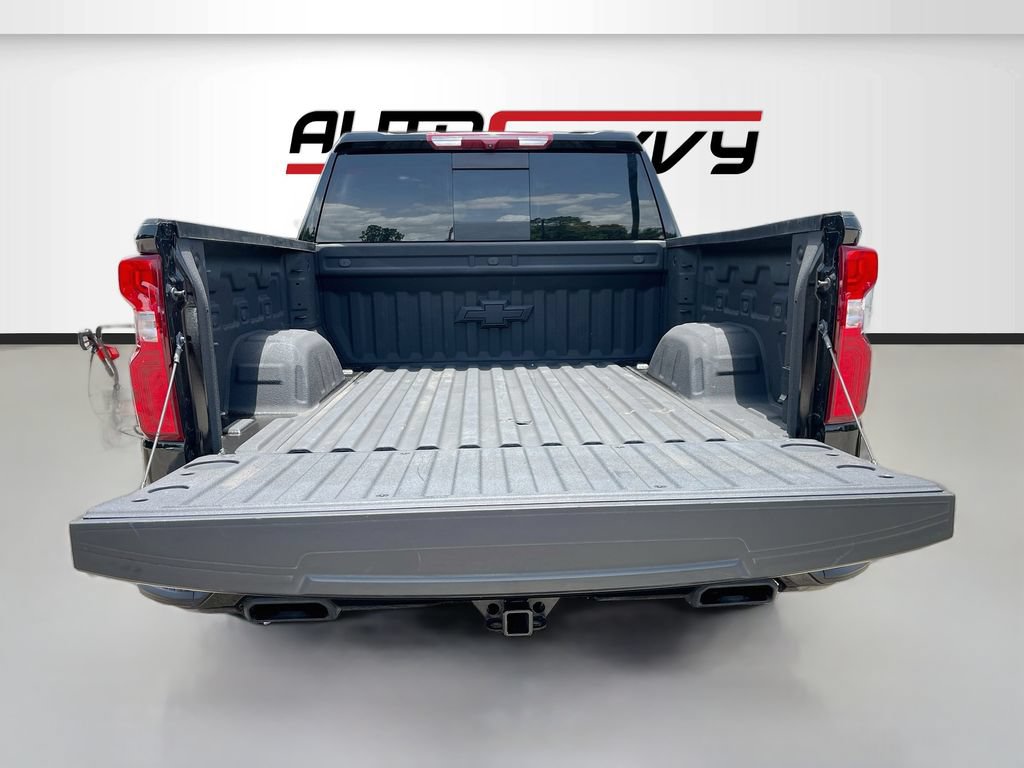 Used 2025 Chevrolet Silverado 1500 High Country w/ Midnight Edition RWD image 27