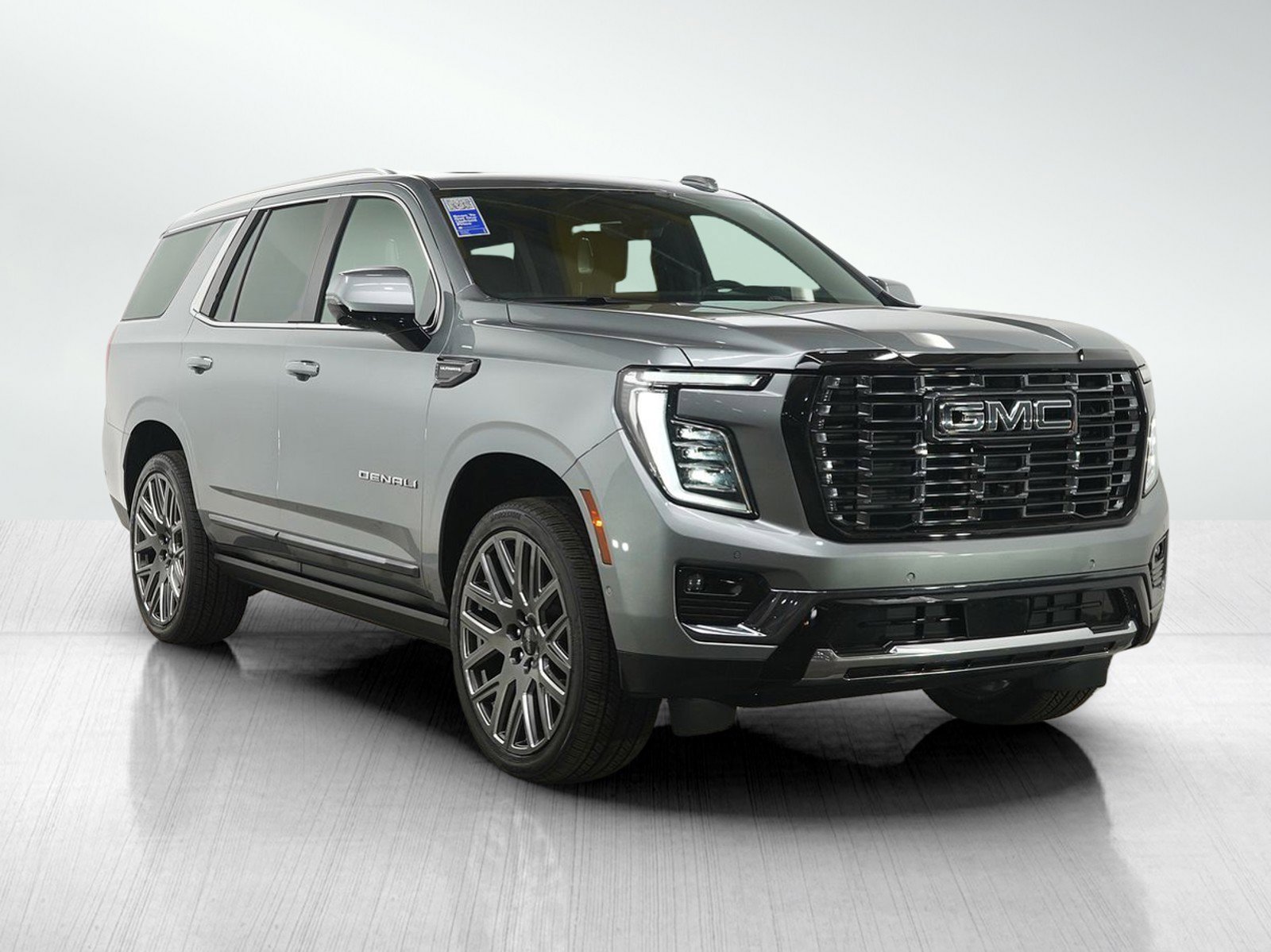 Used 2025 GMC Yukon Denali Ultimate w/ LPO, Floor Liner Package image 7