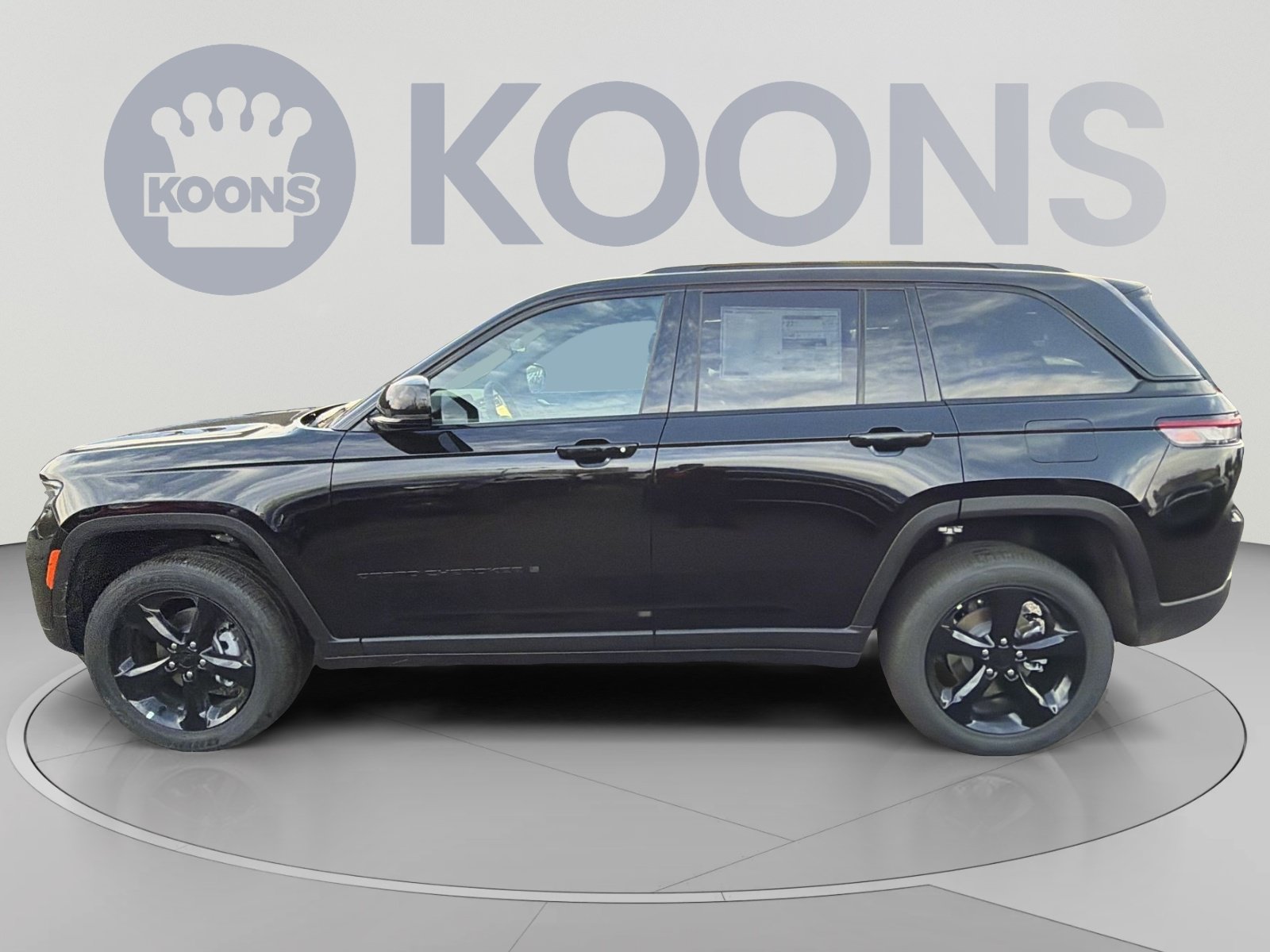 New 2025 Jeep Grand Cherokee Altitude AWD/4WD image 2