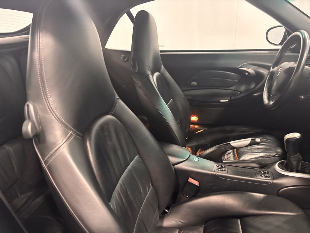 Used 2001 Porsche 911 Carrera image 18