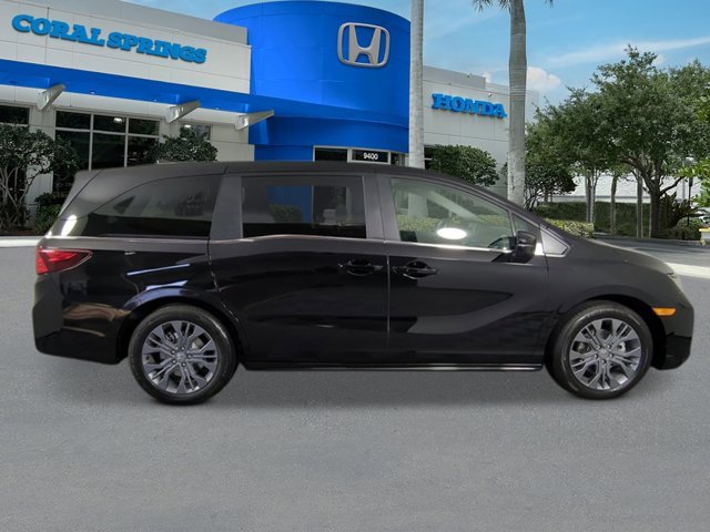 New 2026 Honda Odyssey Touring image 6