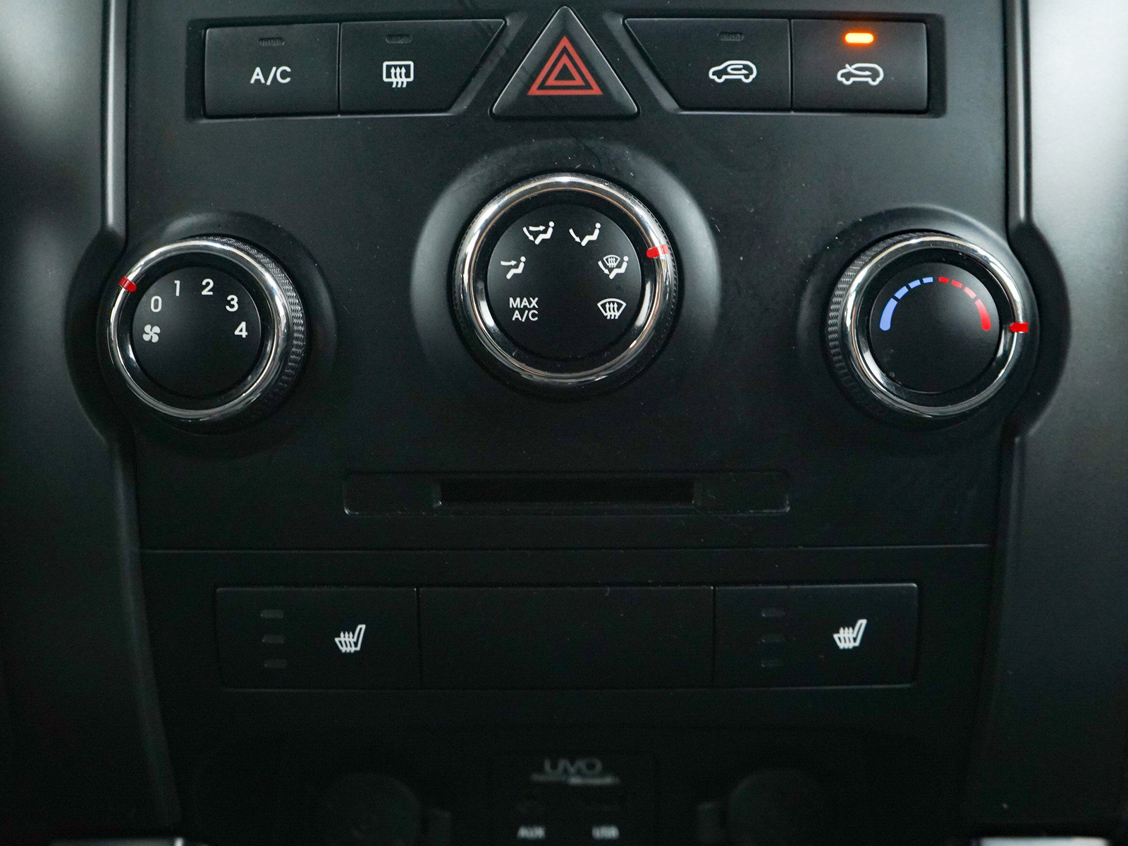 Used 2013 Kia Sorento LX w/ Convenience Pkg image 16