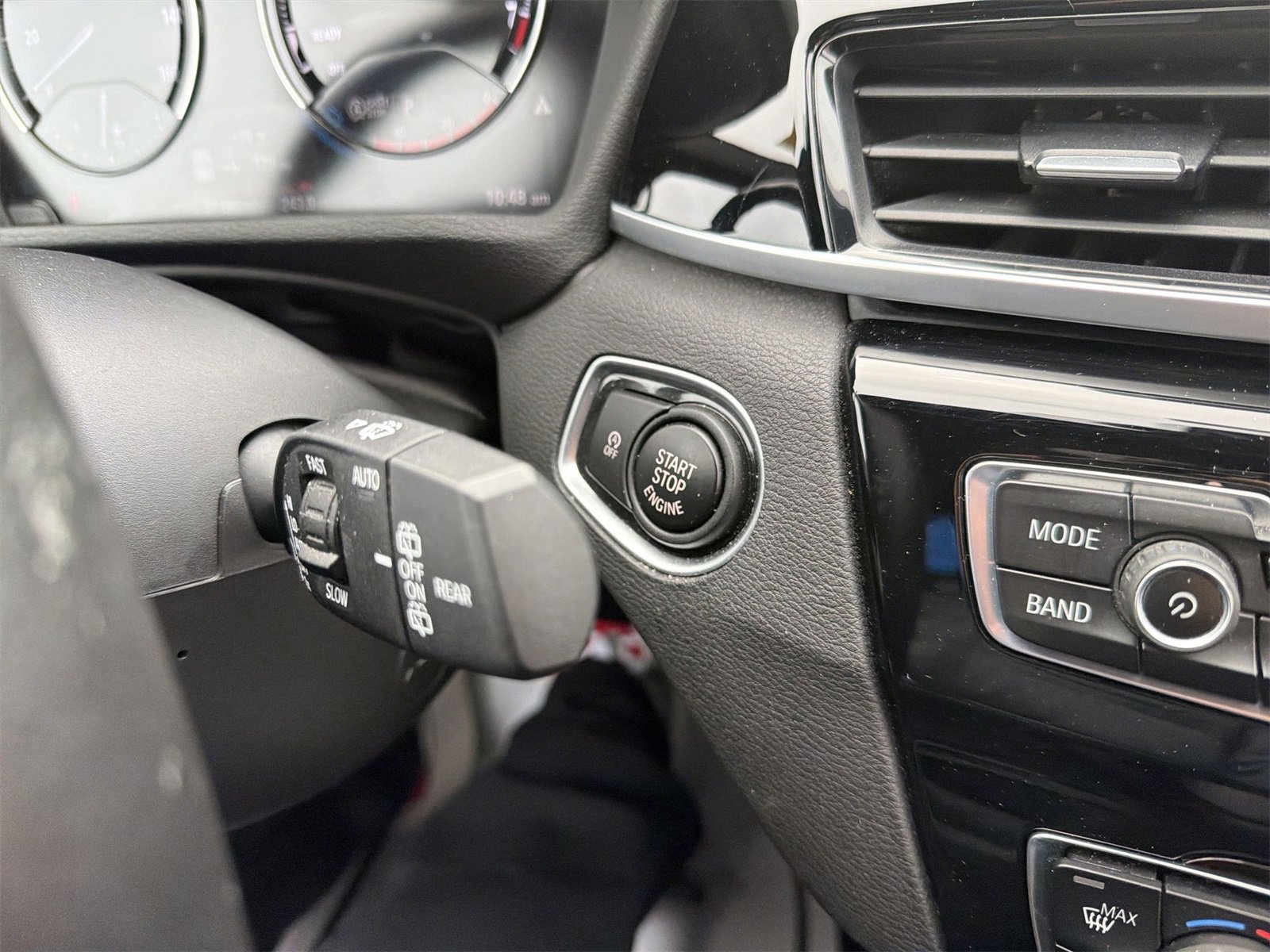 Used 2019 BMW X1 xDrive28i w/ Convenience Package image 16