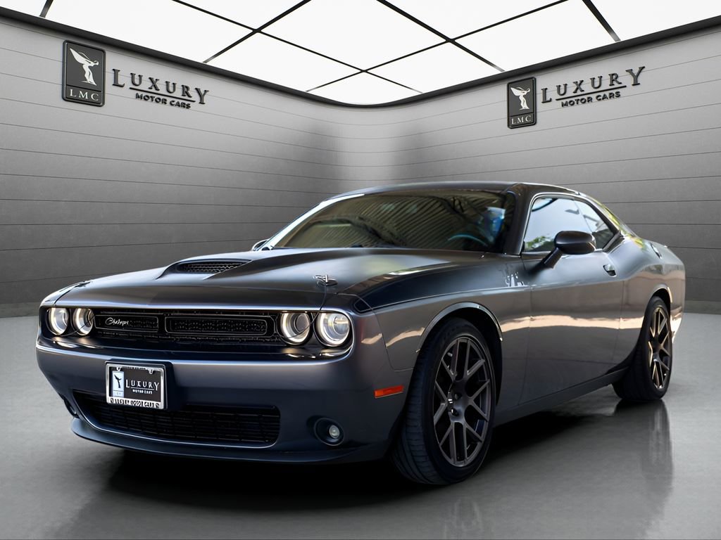 Used 2018 Dodge Challenger T/A RWD image 4