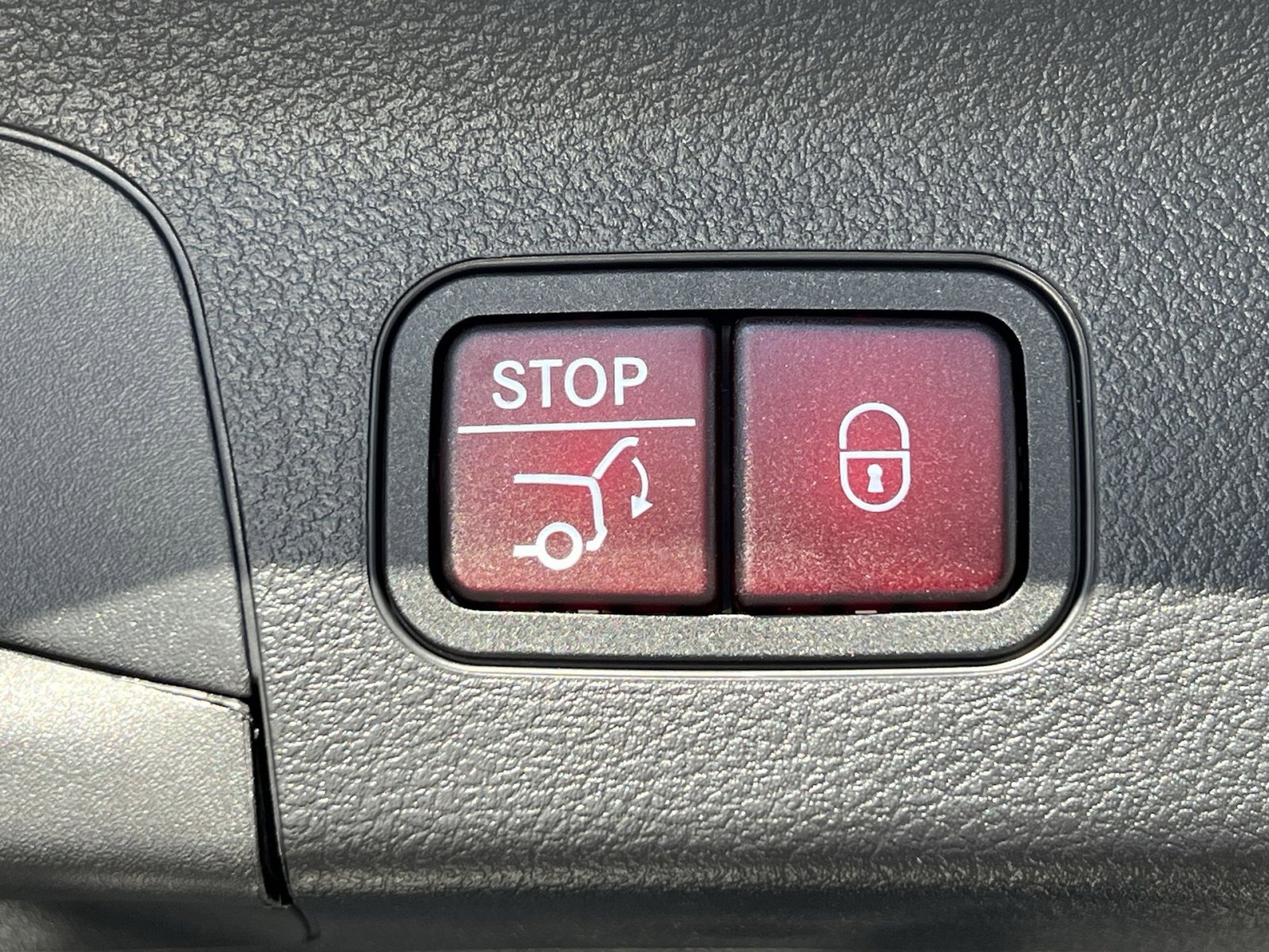 New 2026 Mercedes-Benz GLS 450 4MATIC image 26