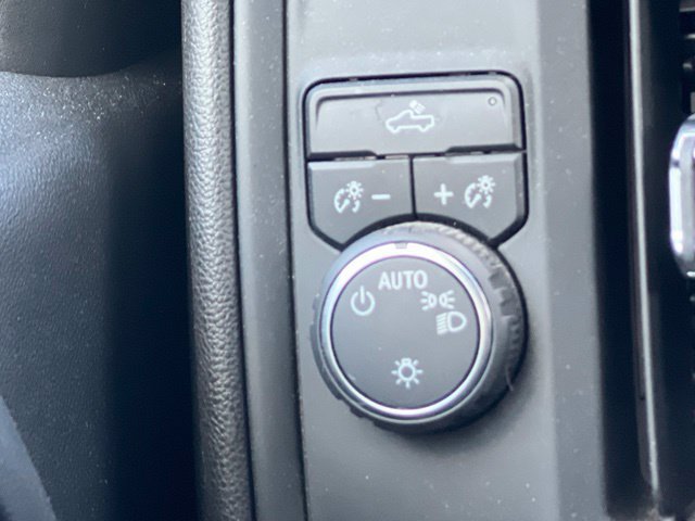 Used 2022 Chevrolet Silverado 1500 Custom RWD image 4