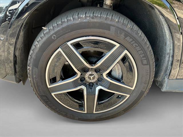 Used 2023 Mercedes-Benz GLC 300 4MATIC image 9