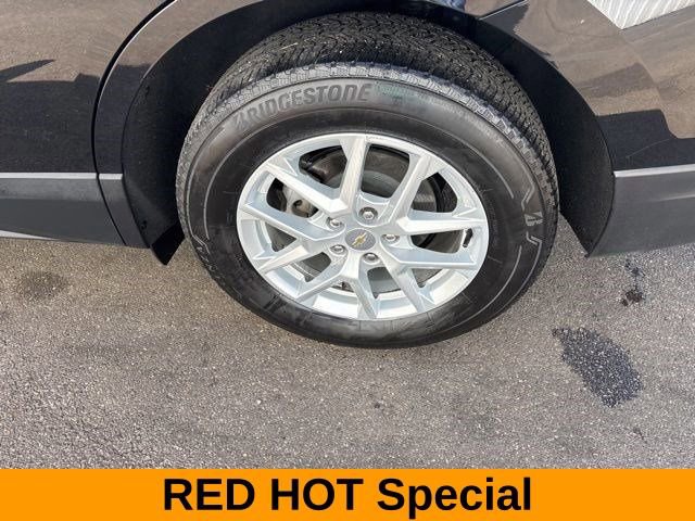 Used 2023 Chevrolet Equinox LT w/ Driver Convenience Package image 46