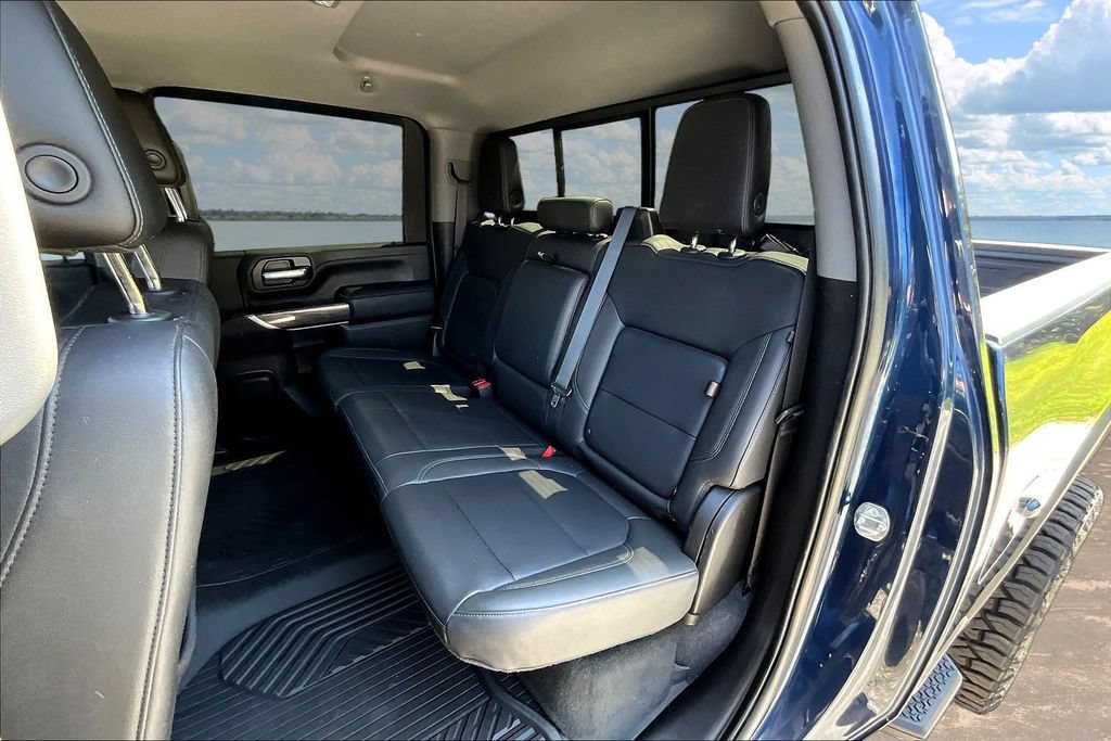 Used 2023 Chevrolet Silverado 3500 LTZ AWD/4WD image 25