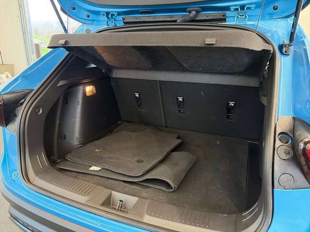 Used 2025 Chevrolet Trax RS w/ Driver Confidence Package image 33