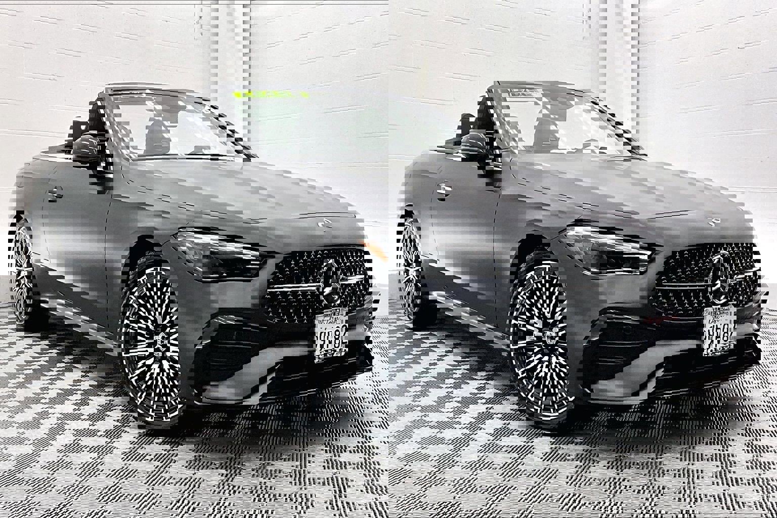 Used 2026 Mercedes-Benz CLE 300 4MATIC Cabriolet image 33