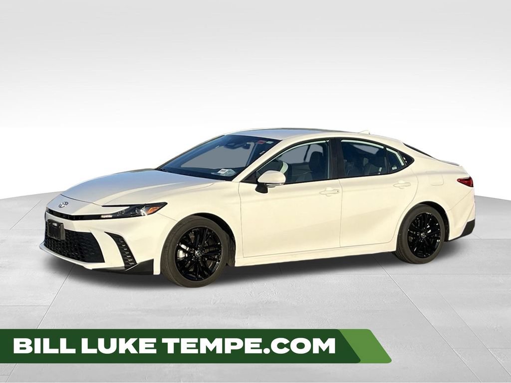 Used 2025 Toyota Camry SE FWD image 1