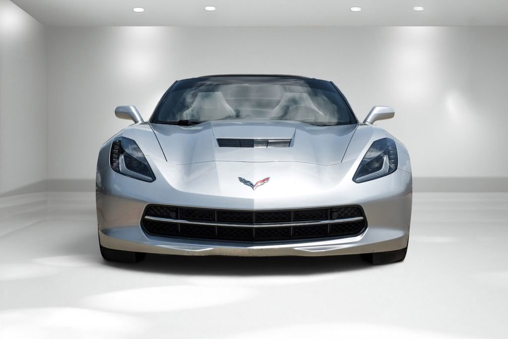 Used 2017 Chevrolet Corvette Stingray Coupe RWD image 5