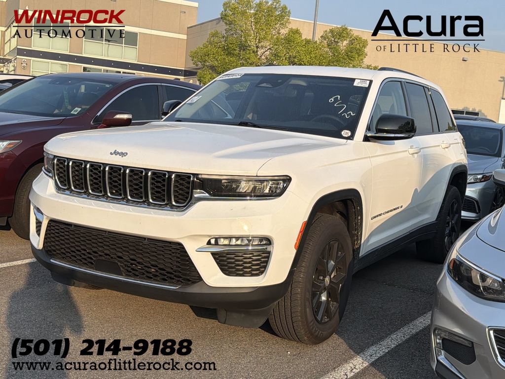 Used 2023 Jeep Grand Cherokee Limited AWD/4WD image 1