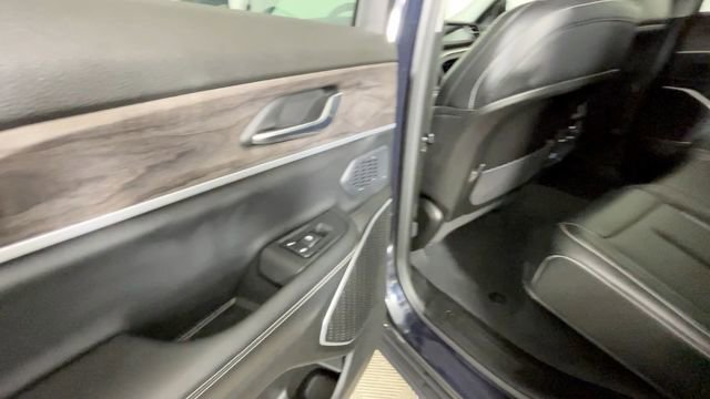 Used 2024 Jeep Grand Cherokee Limited 4xe AWD/4WD image 15