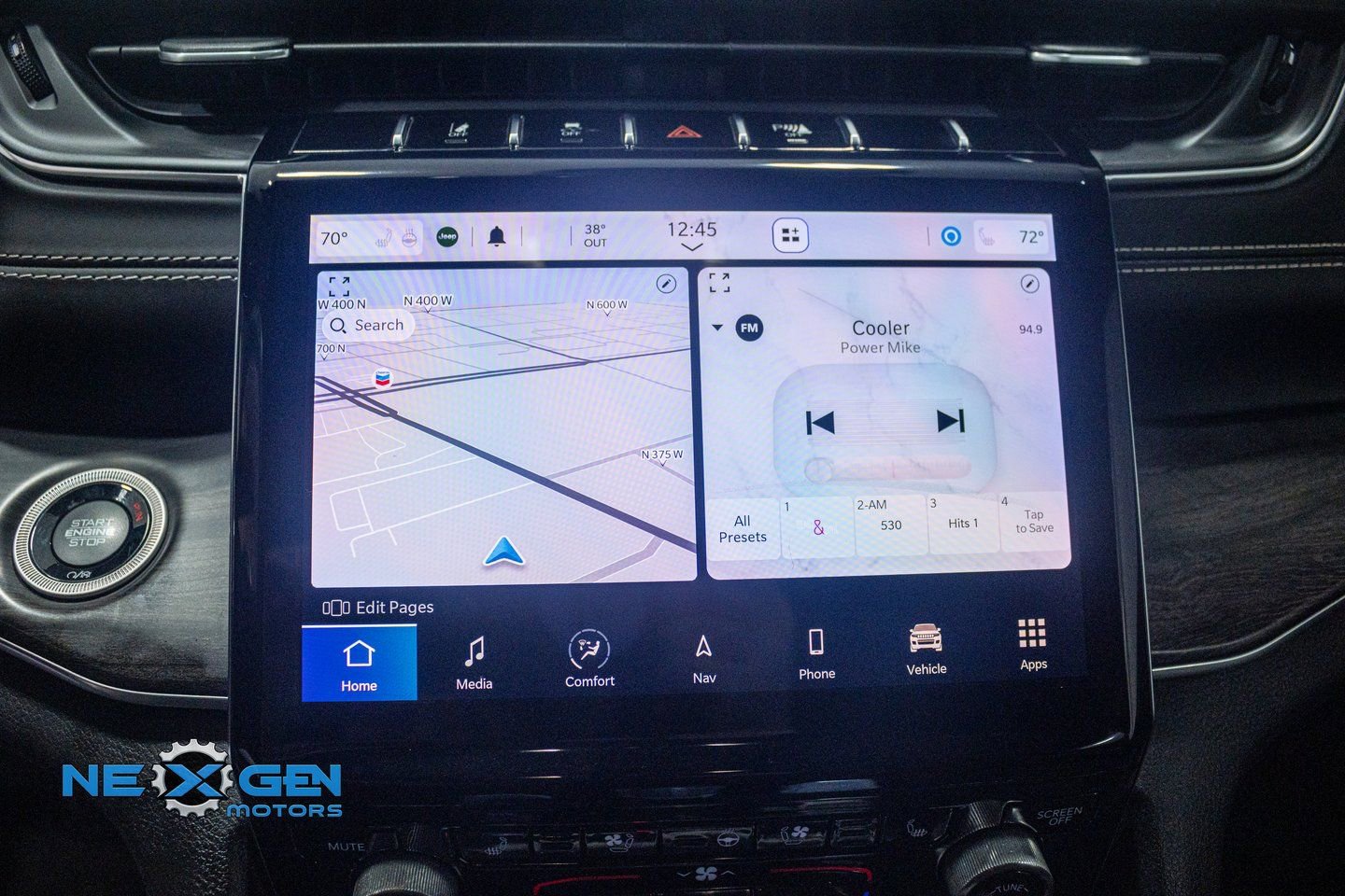 Used 2021 Jeep Grand Cherokee L Overland w/ Luxury Tech Group IV AWD/4WD image 19