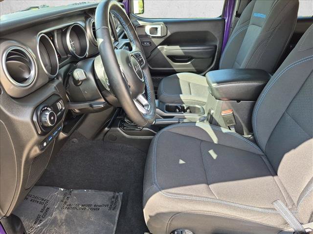Used 2023 Jeep Wrangler Unlimited Rubicon 4xe w/ Cold Weather Group AWD/4WD image 16