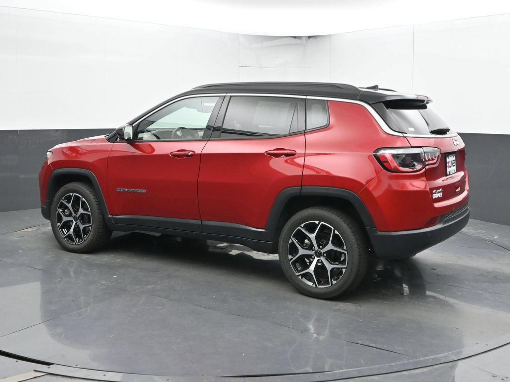 Used 2025 Jeep Compass Limited AWD/4WD image 10
