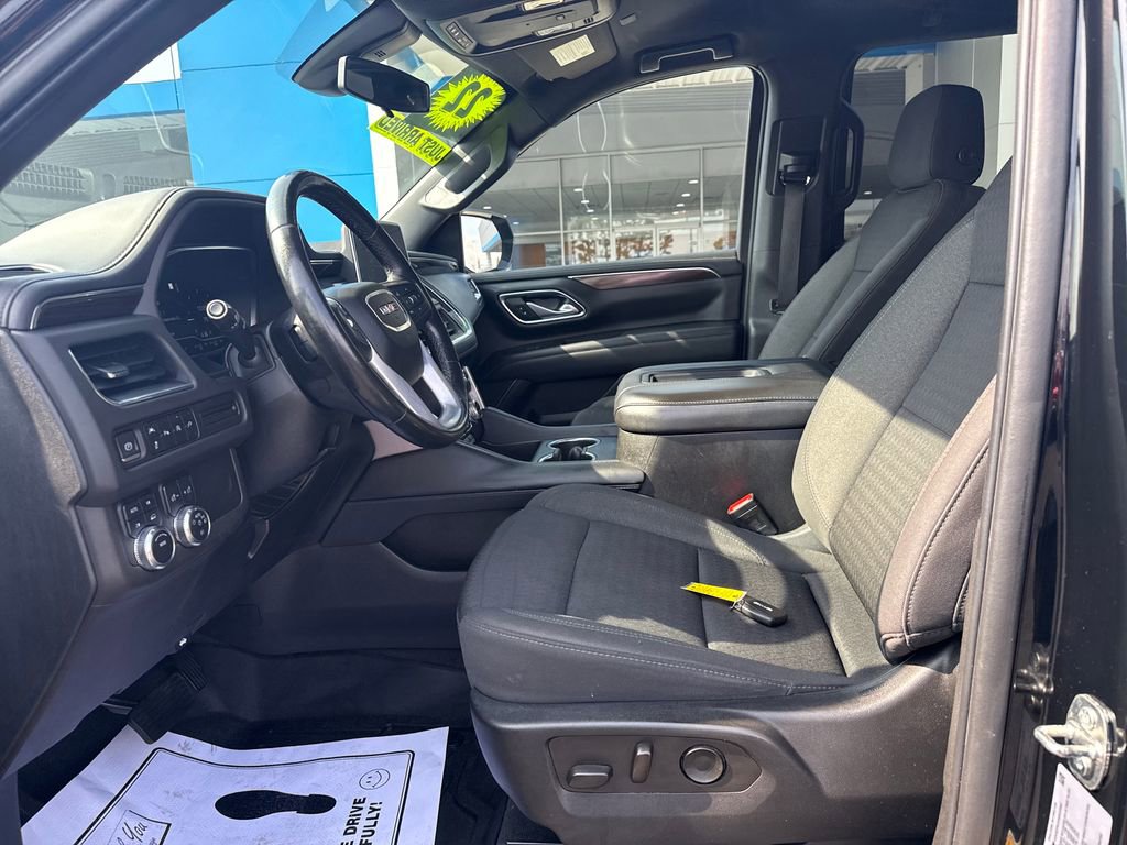 Used 2022 GMC Yukon XL SLE image 11