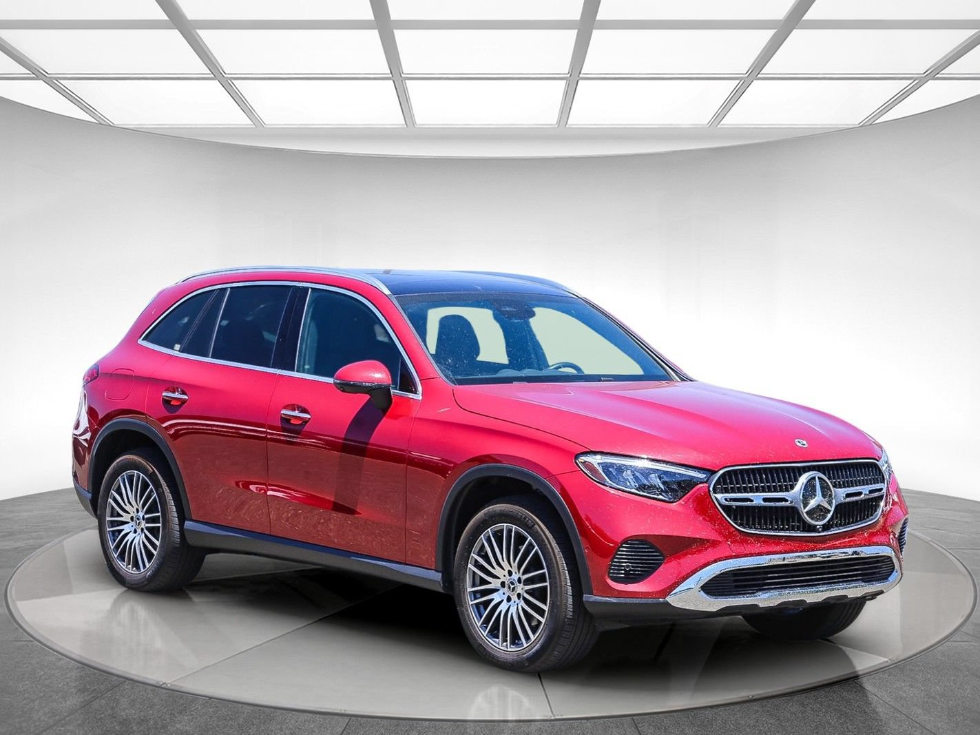 Certified 2026 Mercedes-Benz GLC 300 4MATIC image 4