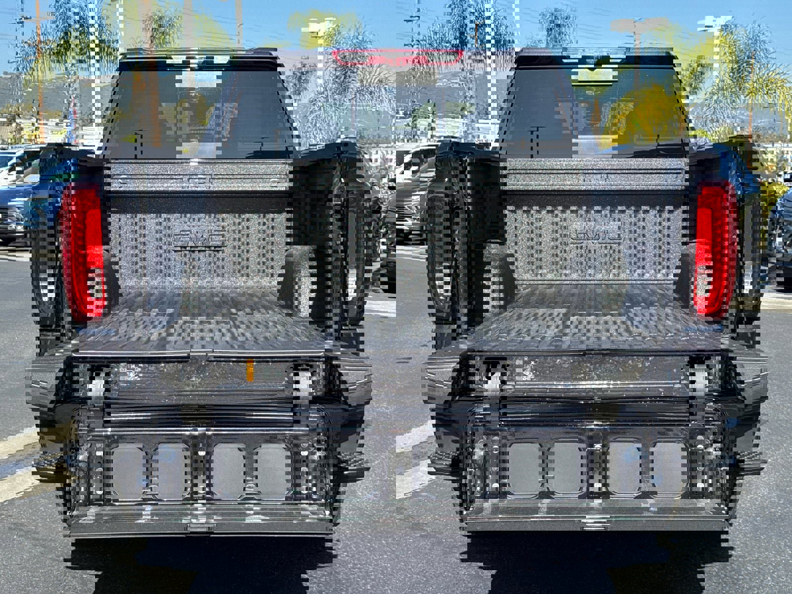 Used 2025 GMC Sierra 1500 Denali image 9